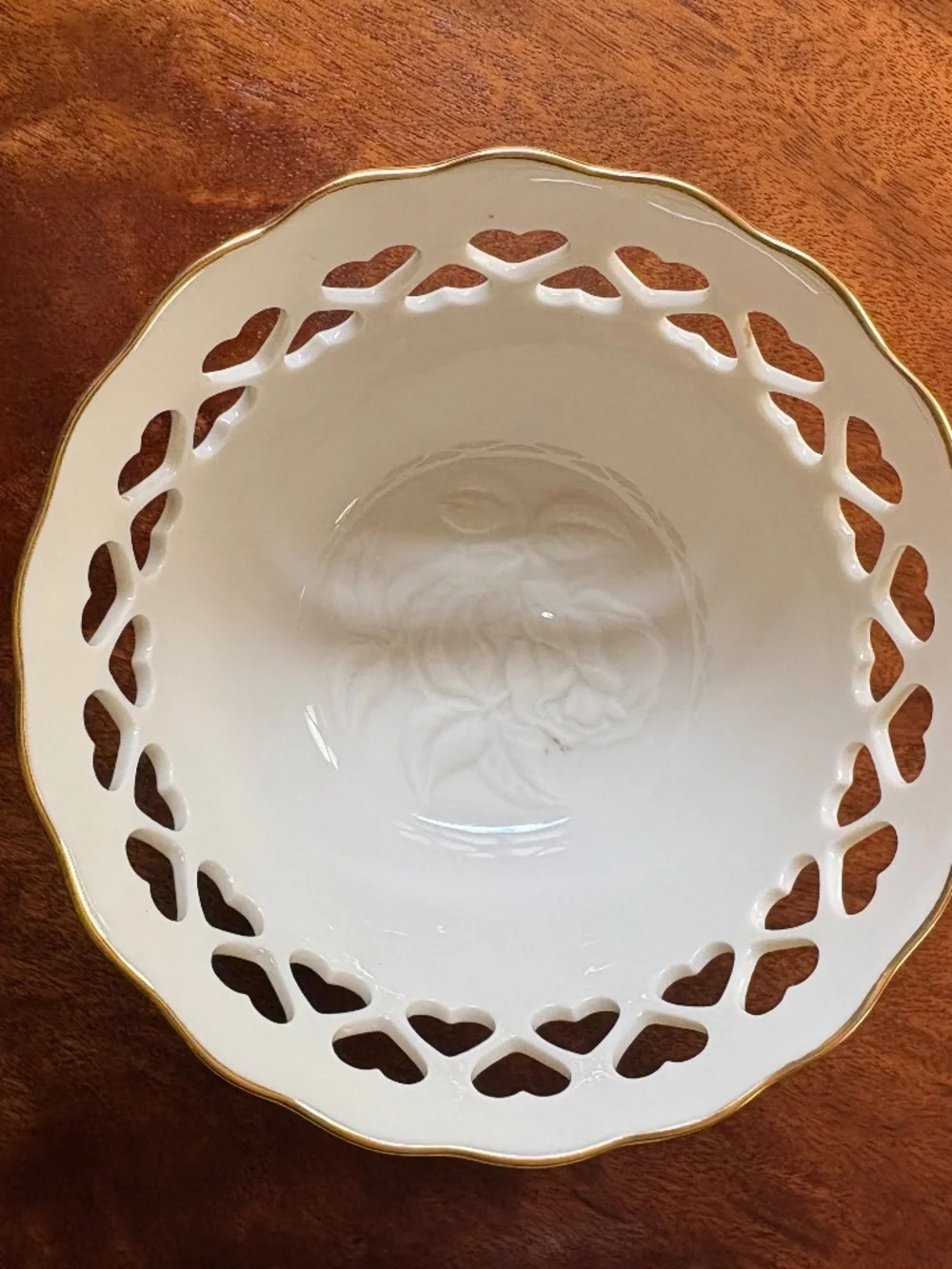 Lenox Heart Candy Dish Gold Trim 5 ½ inches round